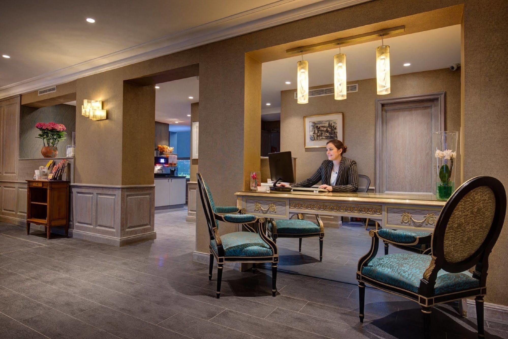 Hotel Muguet ปารีส ภายนอก รูปภาพ